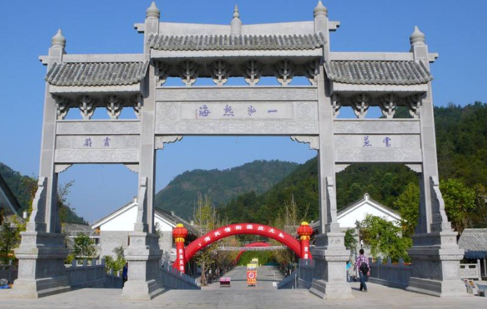 石雕牌坊：有哪些種類，設(shè)計(jì)時(shí)要考慮哪些因素？